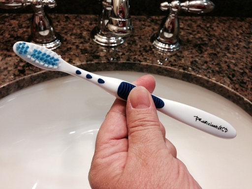 Toothbrush 2.jpg